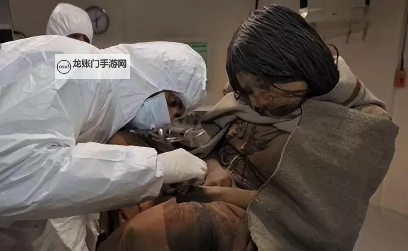 揭秘:浴室少女20天恐怖图片背后隐藏的惊人真相图1