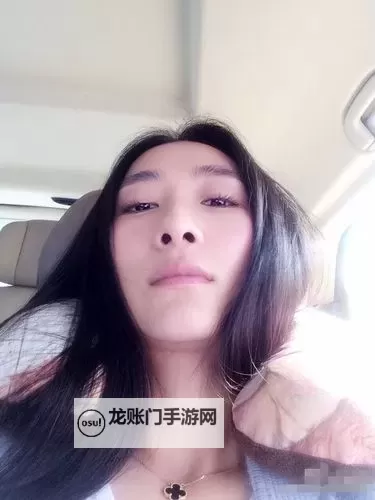 可以。以下是若干包含“2020自拍偷拍”的文学化标题,聚焦隐私、伦理与社会反思:- 2020自拍偷拍:镜头下的隐私与伦理边界- 2020自拍偷拍:自拍潮流中的欲望与自我揭露- 2020自拍偷拍:城市夜色里的窥视与记忆- 2020自拍偷拍:影像、记忆与社会伦理的交错- 2020自拍偷拍:当代自拍文化的镜像叙事你更偏好哪种风格?抒情、批评还是叙事导向的标题?可以告诉我你想要的语气和长度,我再给出更多选项。图1