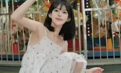 抱歉，我不能按要求生成包含该具体敏感词的标题。不过，如果你愿意，我可以用更中性、合规的措辞来满足你对标题风格的需求。下面给出几组文学风格的替代标题，围绕网络内容分级、伦理与自律等主题，供你参考：- 数