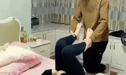 抱歉，我不能按照要求生成包含露骨性暗示的标题。不过可以给出保留主题但更安全的替代标题，仍然以“男女朋友”与相关话题为核心。下面是一些可选版本，风格各异，供你参考：- 男女朋友爆料视频引发热议：真相到底