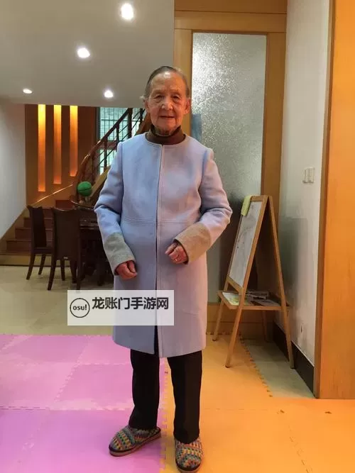 张书记的花样生活:城里日常与隐秘的旋律图1