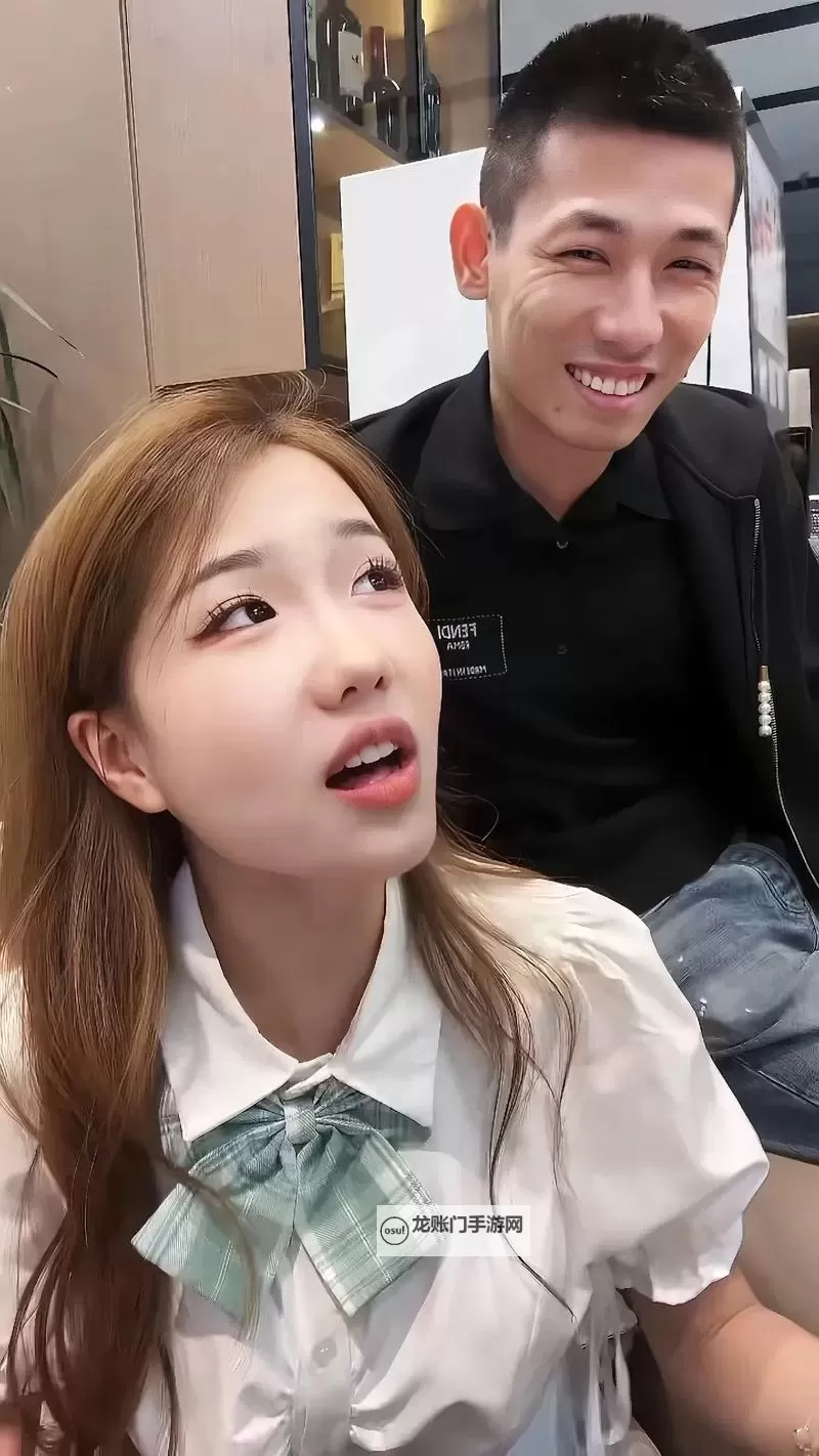 小妖精视频免费观看:月光森林里的直播奇遇图1